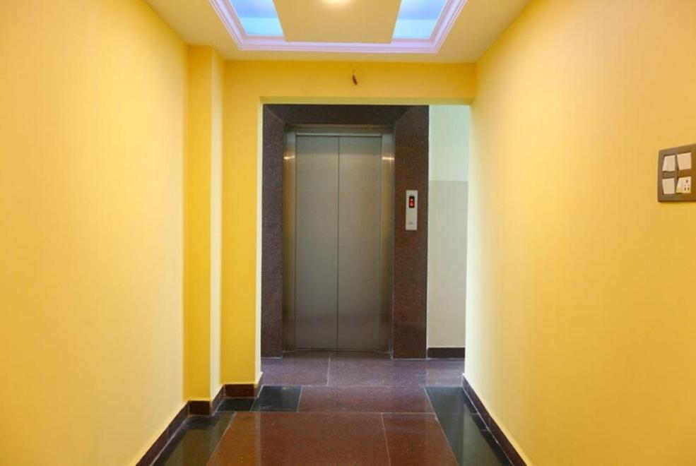 Hotel Titanium Tower Madras Buitenkant foto